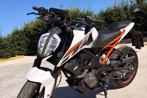 KTM DUKE 125