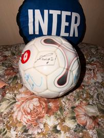 Pallone autografato inter