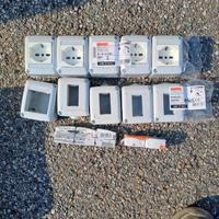 Scatole gewiss + scuko +interruttori