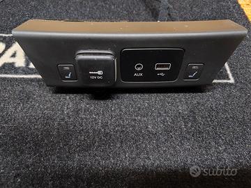 presa USB,aux, 12v pulsanti sedili Fiat tipo 