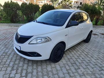 Lancia Ypsilon 1.2 Elefantino Blu