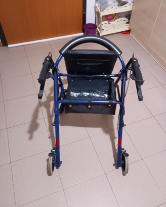 Deambulatore , carrello per anziani