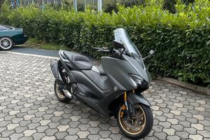 T Max 560 tech max 2020