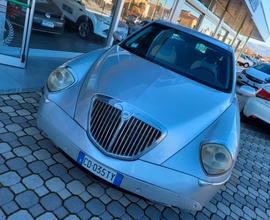 Lancia Thesis 2.4 JTD Emblema