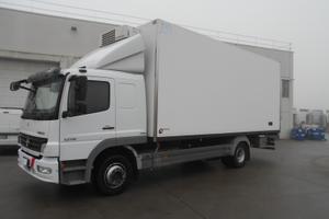 Mercedes Atego 1218 - Frigorifero