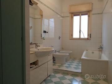 Villabate via Catania Ampia Quadratura Luminoso