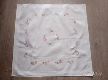 Biancheria per la casa ricamata a mano (3 capi)