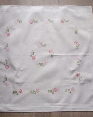 Biancheria per la casa ricamata a mano (3 capi)