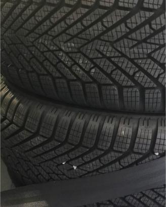 gomme neve pirelli 205/55 