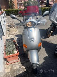 Vespa ET4 125