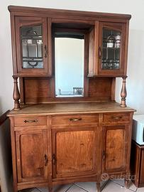 Credenza con vetrina epoca fine 800 in noce
