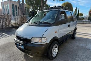 NISSAN SERENA 2.3 7 POSTI 4X4 2000