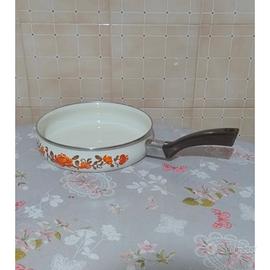 Pentola Padella antica smaltata bianco con fiori