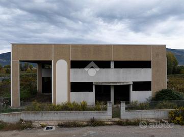 CAPANNONE A SERMONETA