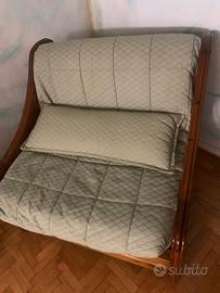 Poltrone letto due.                 50  euro l’una