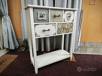 Mobile cassettiera elegante in stile shabby chic