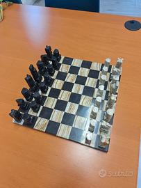 Scacchiera in alabastro