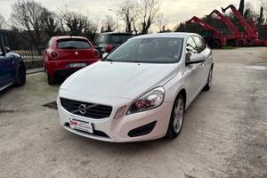 Volvo V60 D3 Geartronic Summum