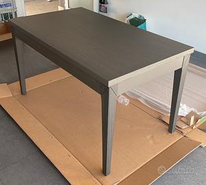 Tavolo laccato poro aperto 140x80 cm