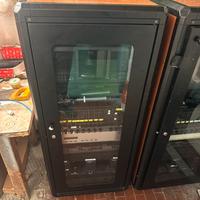 Rack audio per conferenze