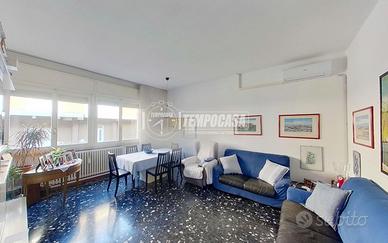 Villa singola con taverna, giardino, mansarda, box