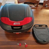 Bauletto GIVI 45L completo piastra e doppia chiave