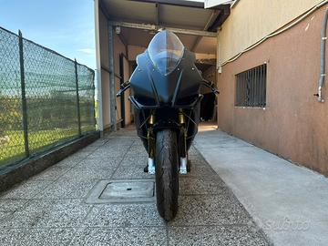 Aprilia RSV 4 RF1000 2017