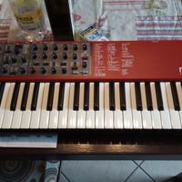 Sintetizzatore Nord Lead 4