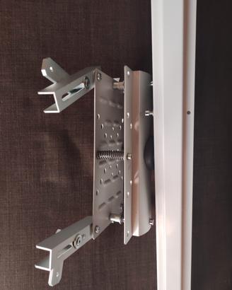 staffa muro proiettore 