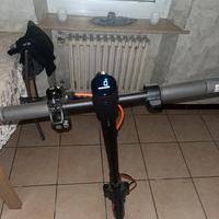 monopattino solo incontro nella realtà