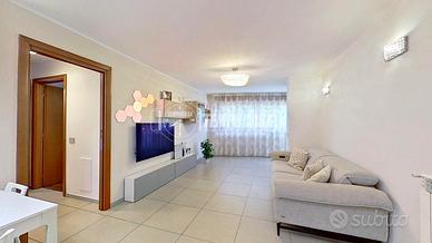 MERAVIGLIOSO TRILOCALE ALL'ULTIMO PIANO CON POSSIB