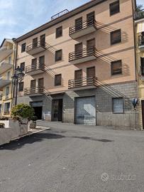 Rocca Santo Stefano (RM) Intero palazzo 3 piani