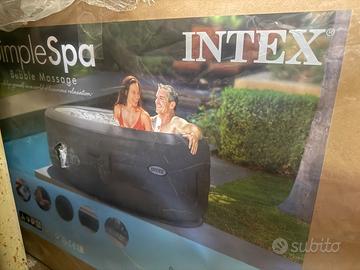 Piscina idromassaggio