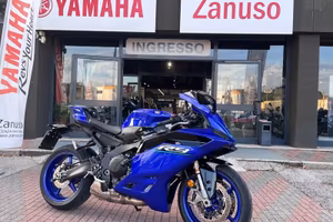 Yamaha YZF R9