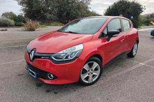 Clio IV 1.5 dci 75 cv 5 porte live neopatentati