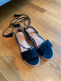 Sandalo con lacci