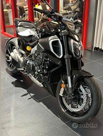 DUCATI DIAVEL V4