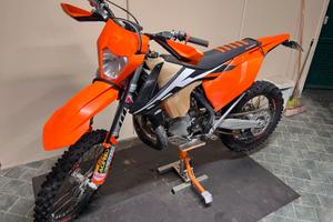 KTM 250 EXC 2T (Anno 2017 - Carburatore)