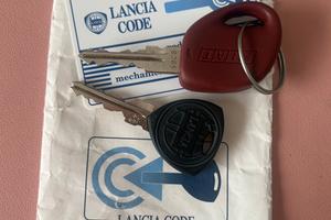 Chiavi originali e master Lancia Y 840