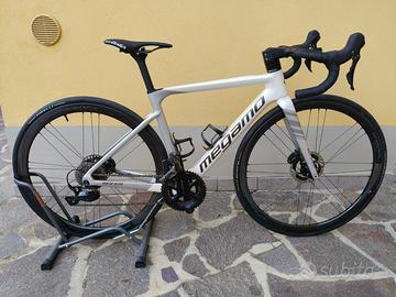 BICI CORSA MEGAMO PULSE 2024 Shimano 105 2x12