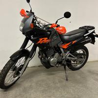 Honda DOMINATOR 650