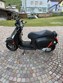 Vespa gts 300 hpe