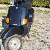 Vespa cosa 125