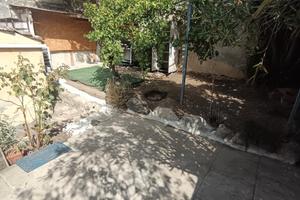 Bilocale in casa campidanese, cortiletto privato