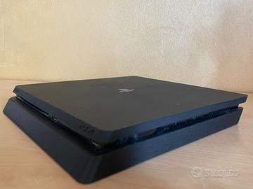 PlayStation 4 da 1 TB come nuova