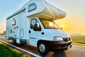 Camper mansardato Elnagh Marlin  65G