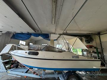 Barca con cabinetta