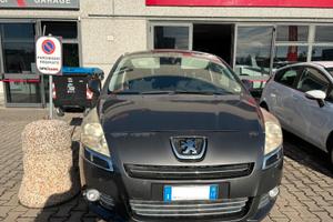 Peugeot 5008 2.0 HDi 150CV Féline
