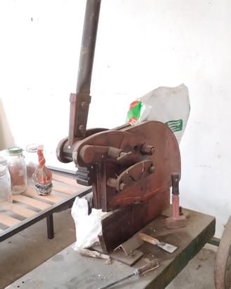 troncatrice per metalli