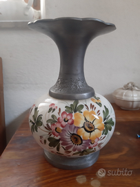 Vaso in ceramica e peltro